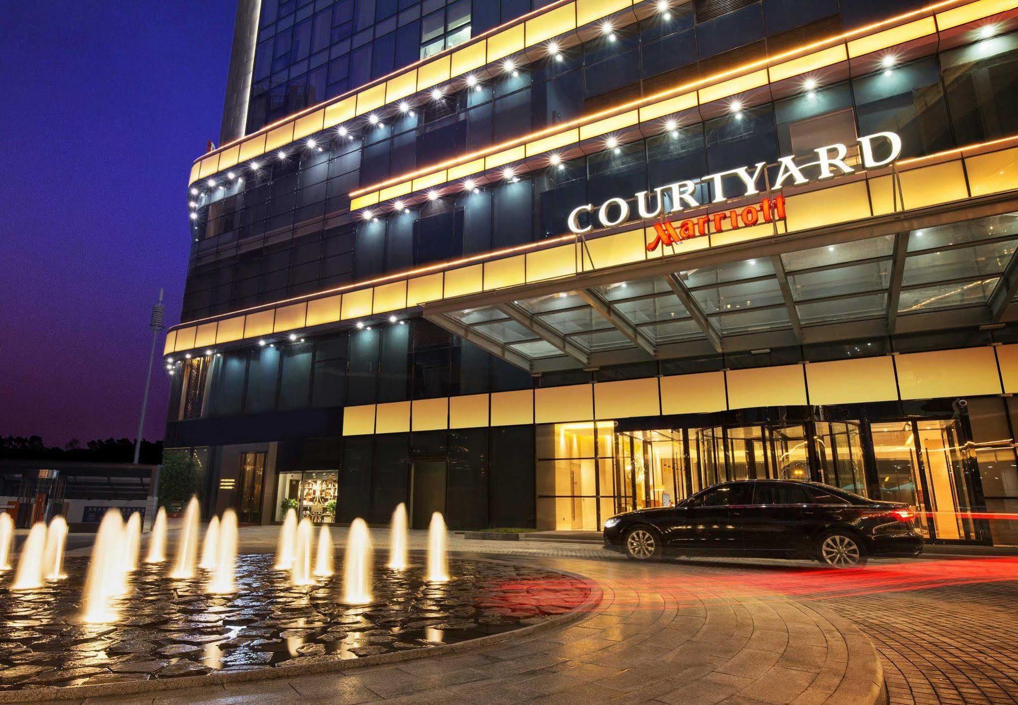 Courtyard By Marriott Zhengzhou East Hotel Exterior photo